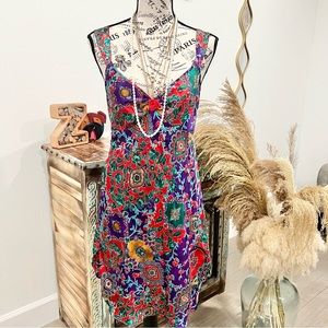 Vintage 1970s Adonna Rare Paisley Print Nightgown